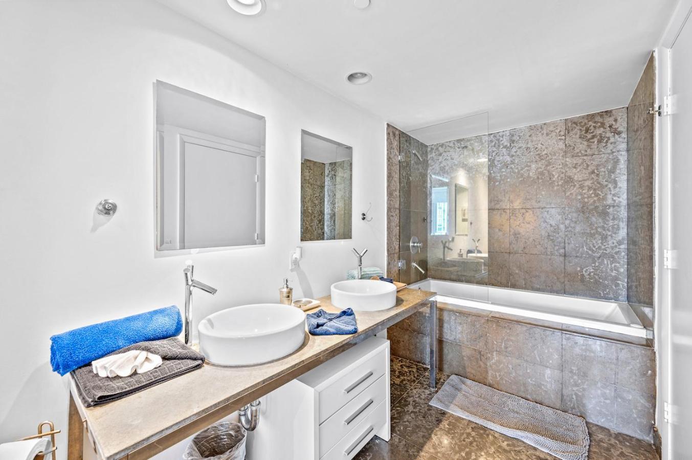 *W Icon Brickell- Luxury 2Br Highrise Corner Condo** Miami Esterno foto