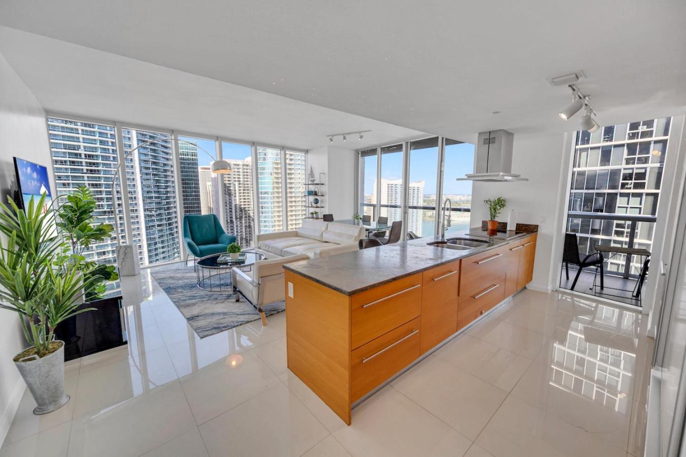 *W Icon Brickell- Luxury 2Br Highrise Corner Condo** Miami Esterno foto