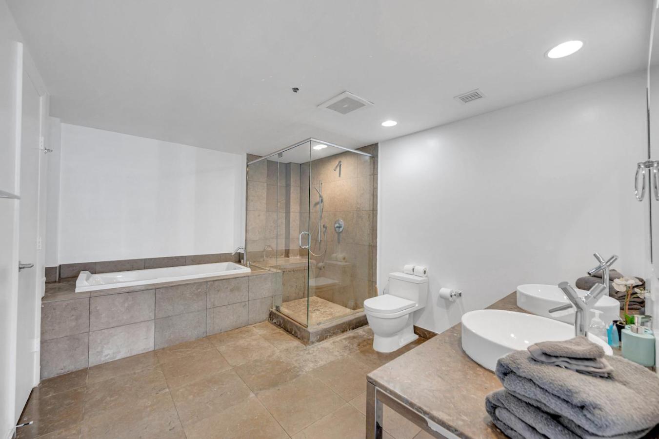 *W Icon Brickell- Luxury 2Br Highrise Corner Condo** Miami Esterno foto